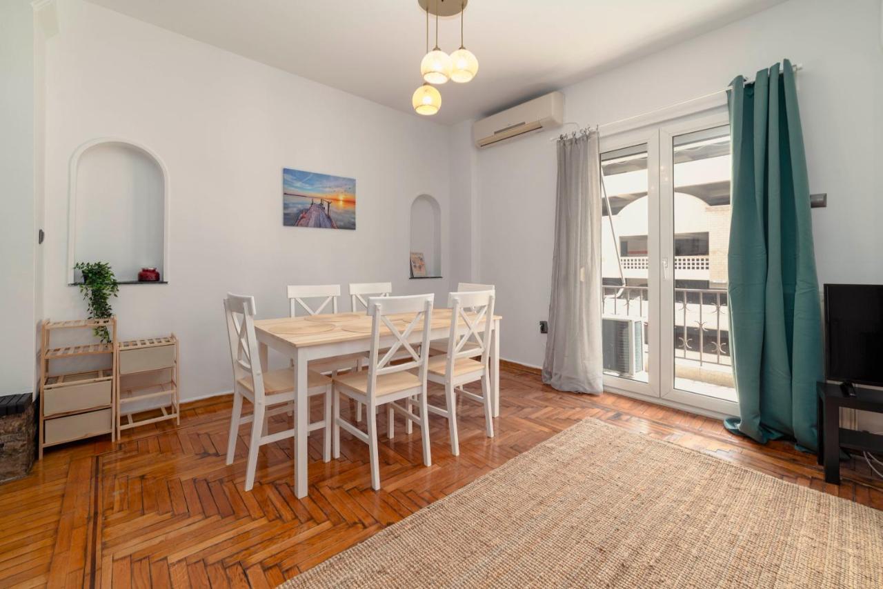 Spacious 2Bd Apartment Next To Athens Archeological Museum Eksteriør billede