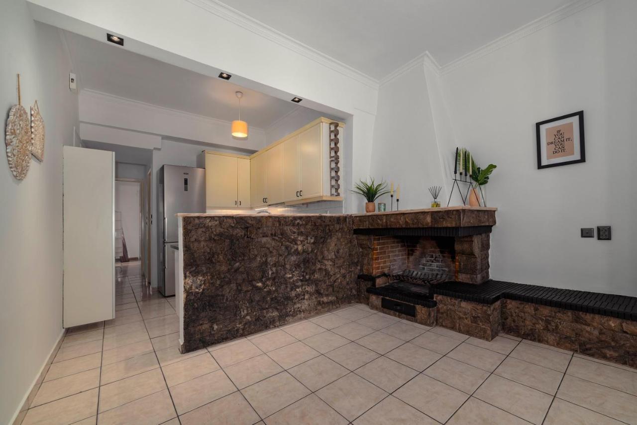 Spacious 2Bd Apartment Next To Athens Archeological Museum Eksteriør billede
